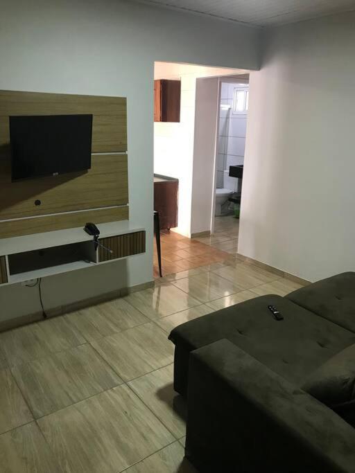 Casa Com 2 Quartos Agradaveis Com Ar Condicionado Фос-ду-Игуасу Экстерьер фото
