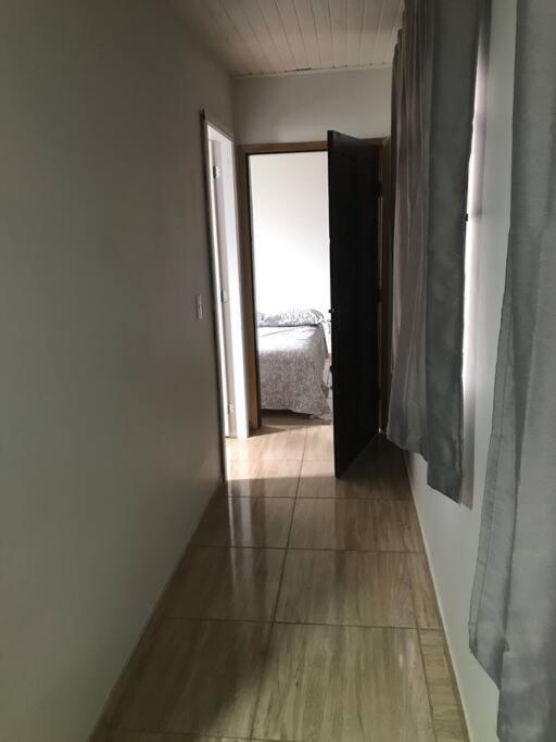 Casa Com 2 Quartos Agradaveis Com Ar Condicionado Фос-ду-Игуасу Экстерьер фото