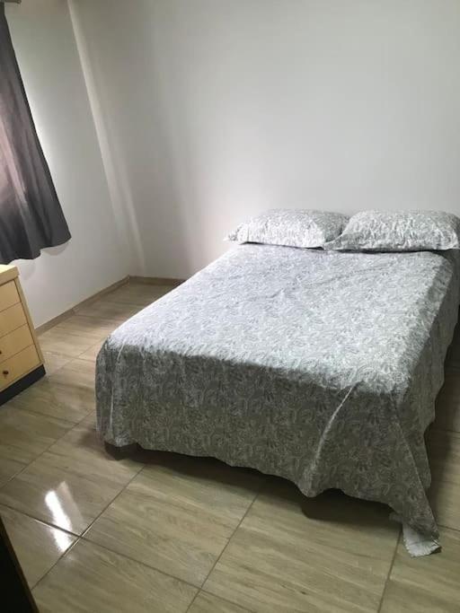 Casa Com 2 Quartos Agradaveis Com Ar Condicionado Фос-ду-Игуасу Экстерьер фото